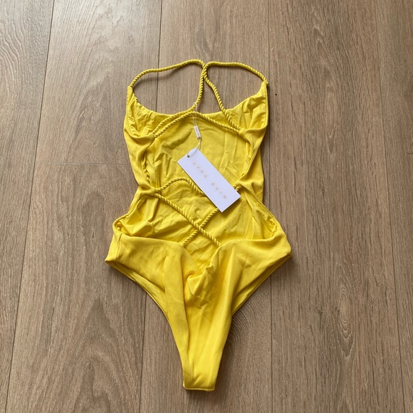 NEW Ayra ribbed one piece - Picture 4 of 6